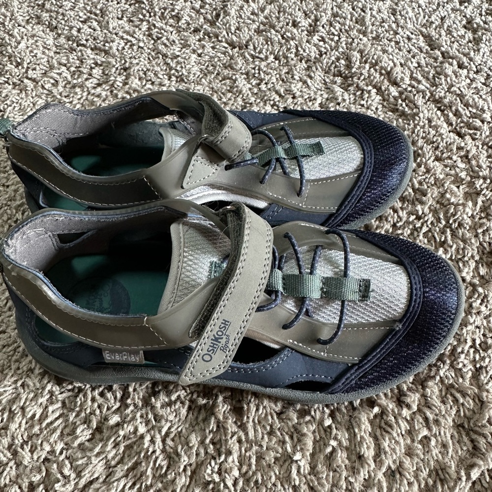 Osh Kosh Ever Play water shoes